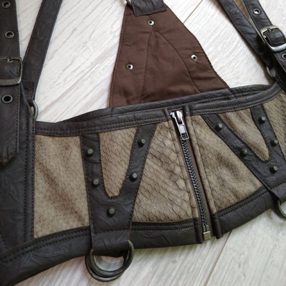 Damaged Lip Service Underbust - Picture 2 of 6